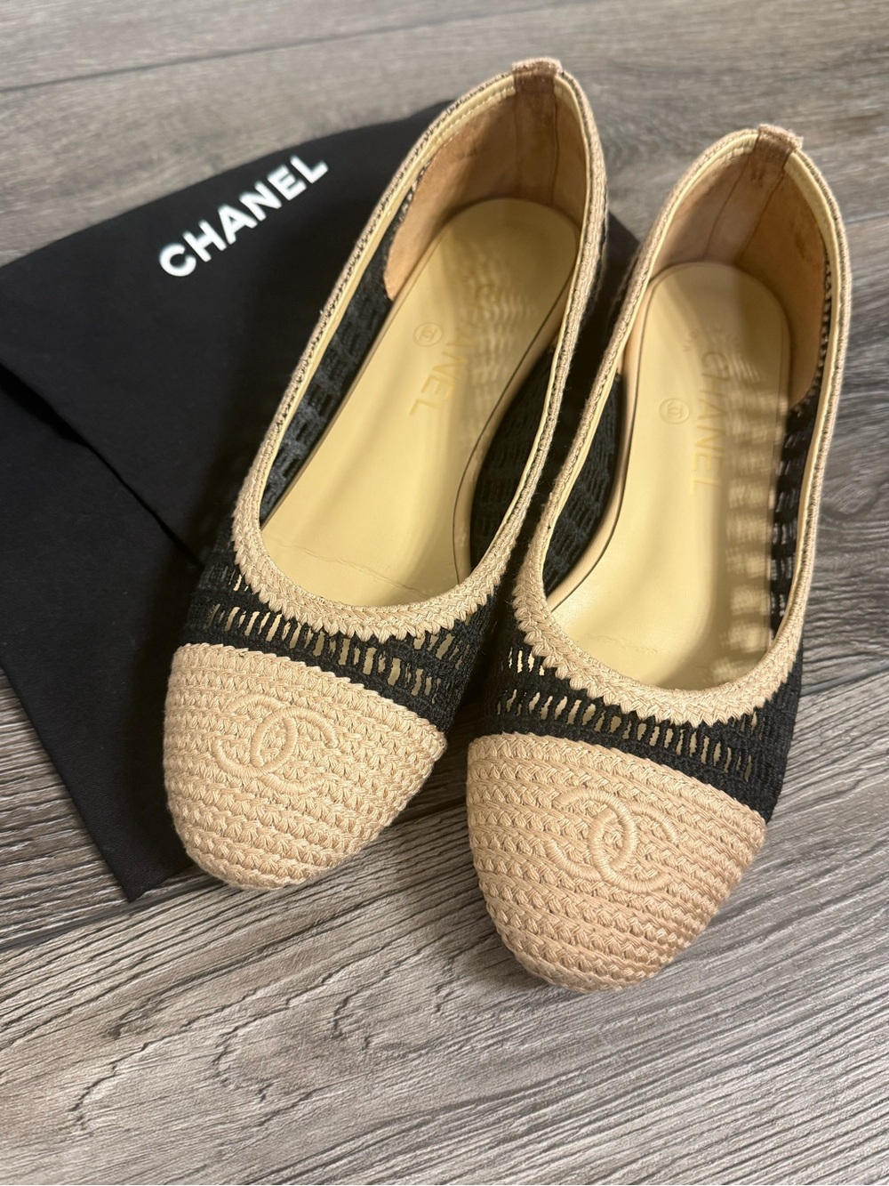 Chanel Beige and Black Raffia Cap Toe Ballet Flat - 36C